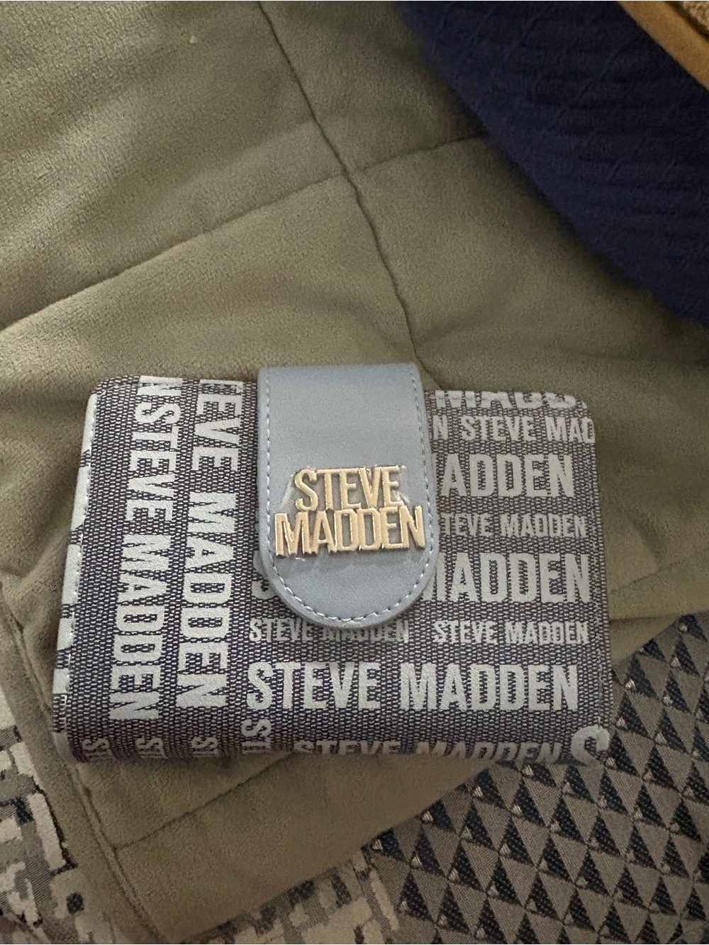 Steve Madden light blue and White Logo Zip Wallet